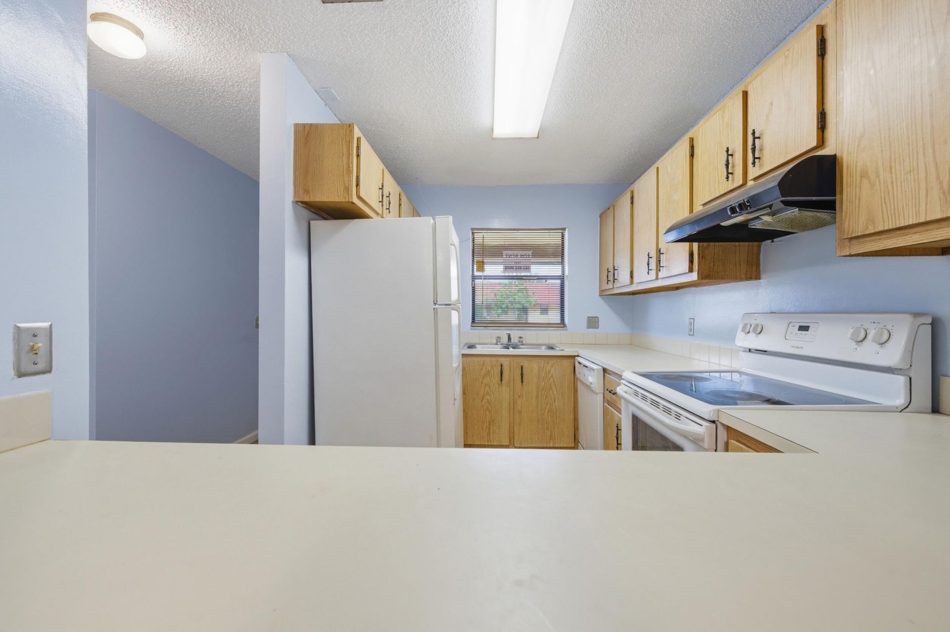 506 Glenwood Drive, West Palm Beach, FL 33415 Photo
