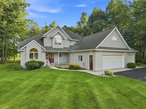 129 Questview Drive, Houghton Lake, MI 48629