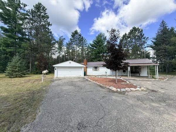 3713 Deepwoods Road, Roscommon, MI 48653