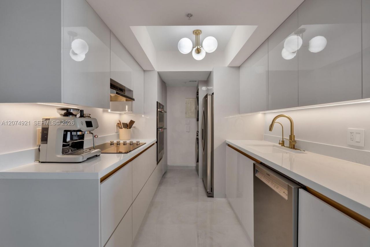 90 Alton Rd, Unit 2207, Miami Beach, FL 33139 Photo