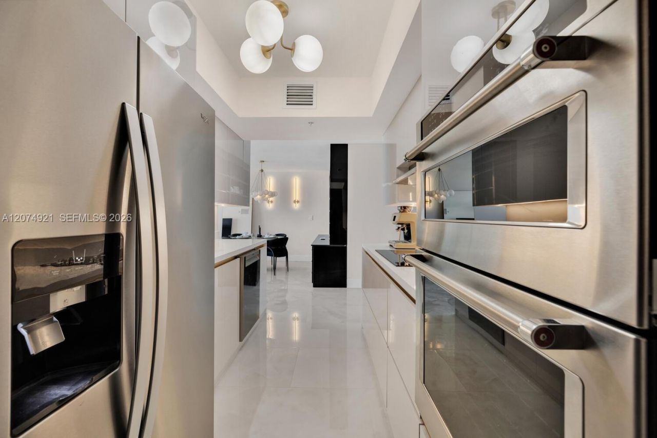 90 Alton Rd, Unit 2207, Miami Beach, FL 33139 Photo
