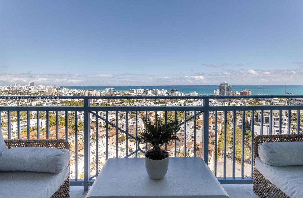 90 Alton Rd, Unit 2207, Miami Beach, FL 33139 Photo