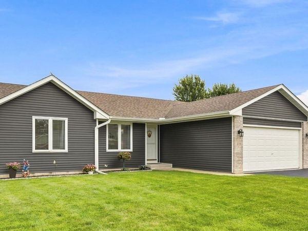 235 Sundance Trail, Capron, IL 61012