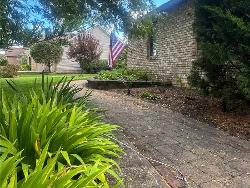 11 Mohawk Drive, Girard, OH 44420 Photo 3