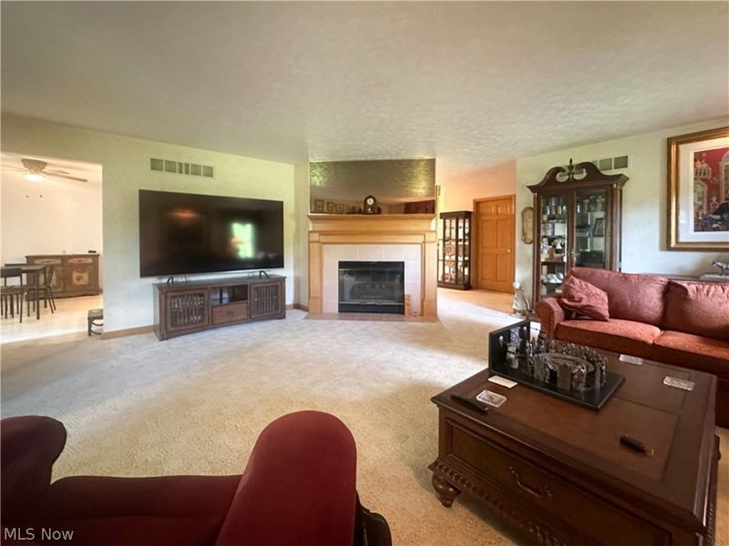 11 Mohawk Drive, Girard, OH 44420 Photo 5