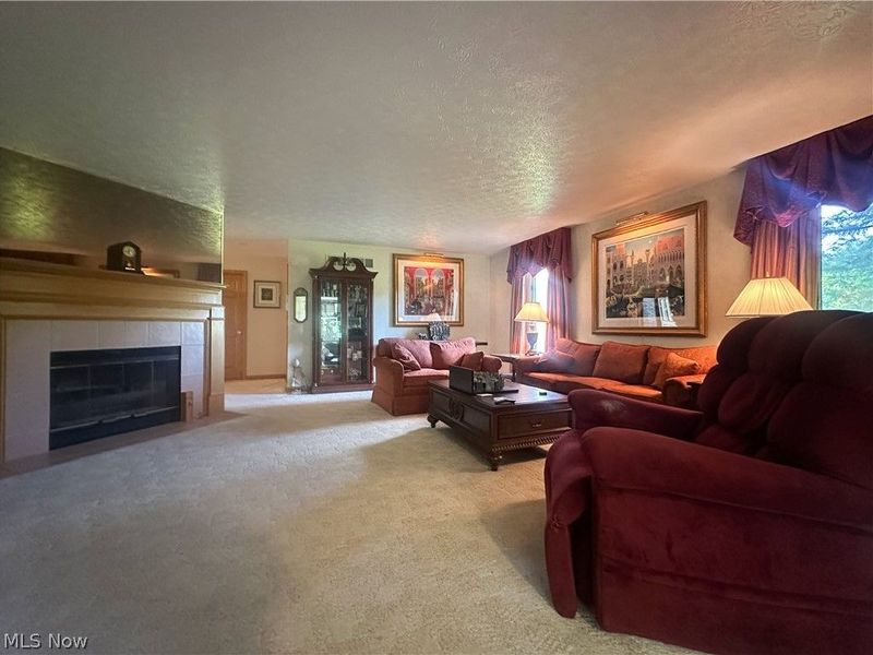 11 Mohawk Drive, Girard, OH 44420 Photo 6
