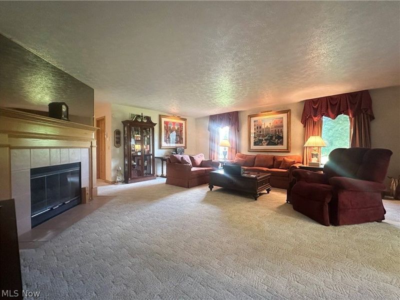 11 Mohawk Drive, Girard, OH 44420 Photo 8