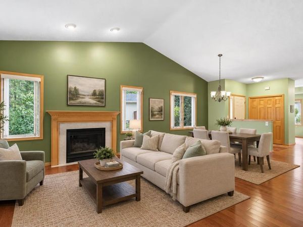 13250 39th Avenue N, Plymouth, MN 55441