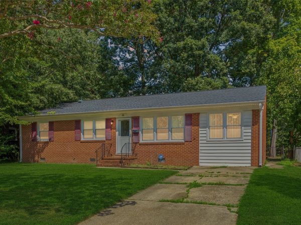 28 Colony Road , Newport News, VA 23602