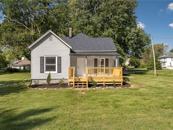 300 Maple Street, Lathrop, MO 64465