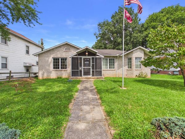 2008 Adams Avenue, Huntington, WV 25705