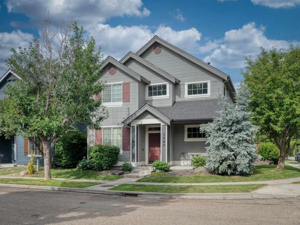 3989 N Park Crossing Ave, Meridian, ID 83646