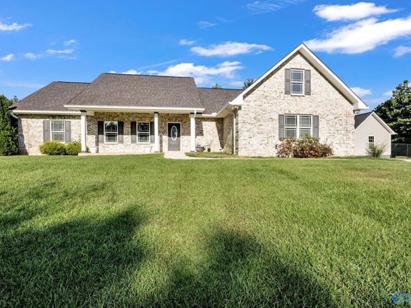 117 County Road 1418, Vinemont, AL 35179