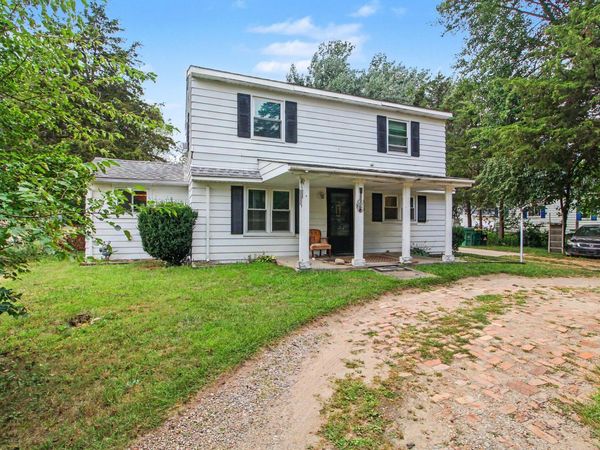 13510 Martinsville Road, Belleville, MI 48111