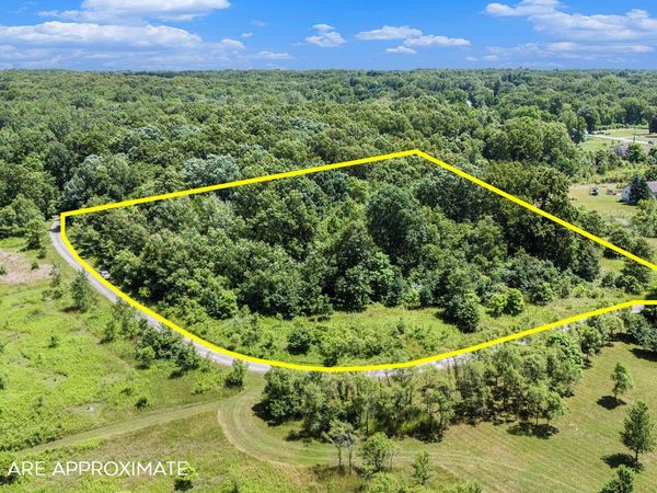 69535 Turkey Trail Drive, Niles, MI 49120