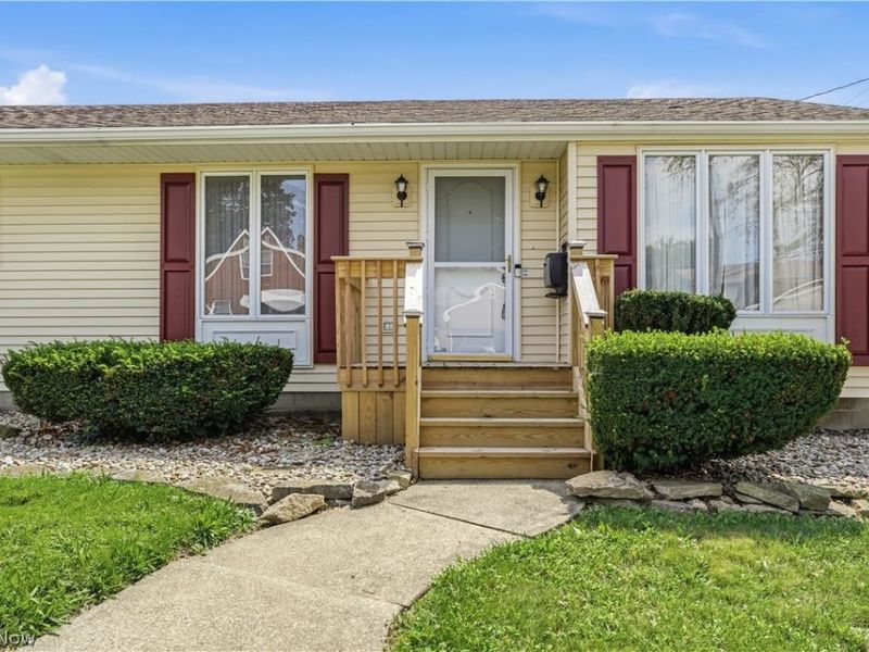 252 Clinton Avenue, Akron, OH 44301 Photo 3