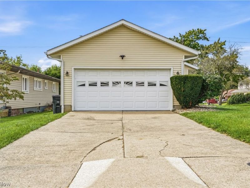 252 Clinton Avenue, Akron, OH 44301 Photo 6