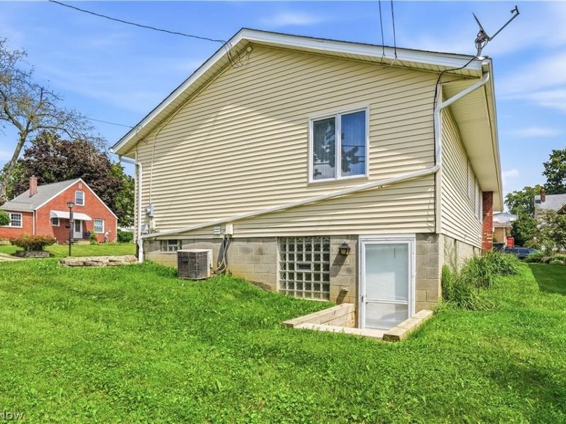 252 Clinton Avenue, Akron, OH 44301 Photo 8