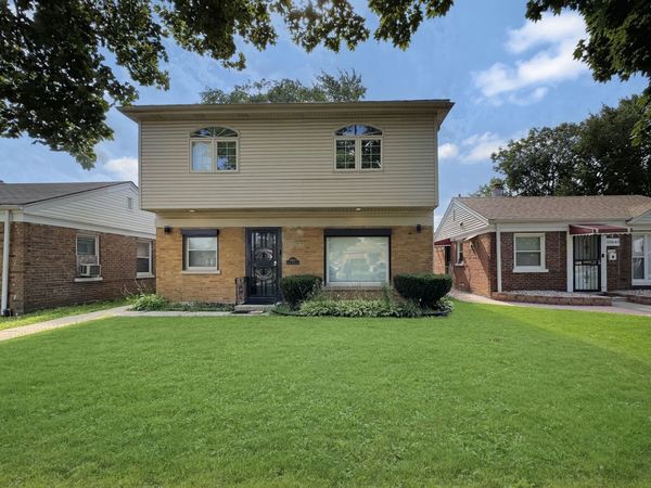 10644 S Peoria Street, Chicago, IL 60643
