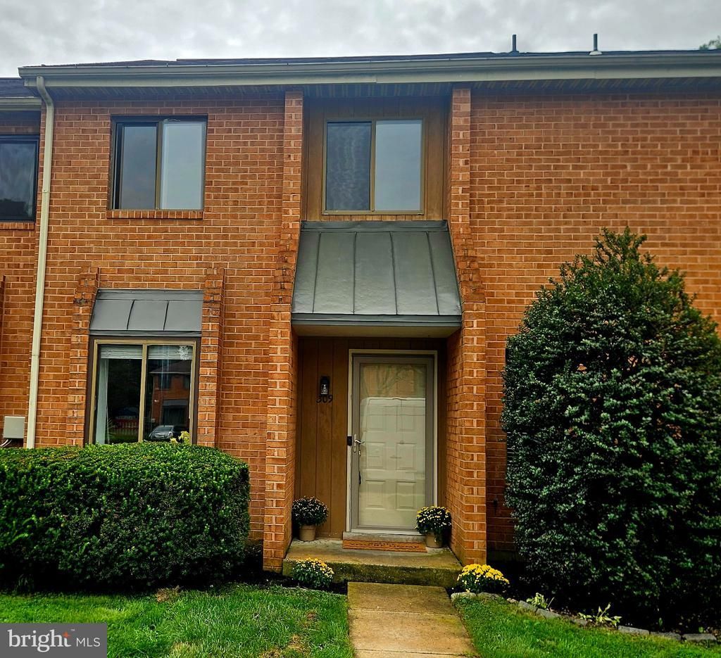 309 N SNOWDEN , EXTON, PA 19341