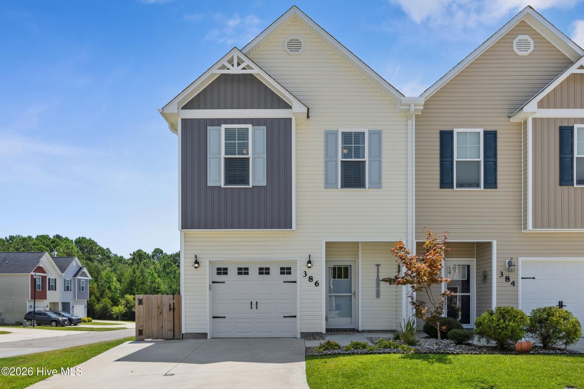 386 Frisco Way, Holly Ridge, NC 28445 Main Photo