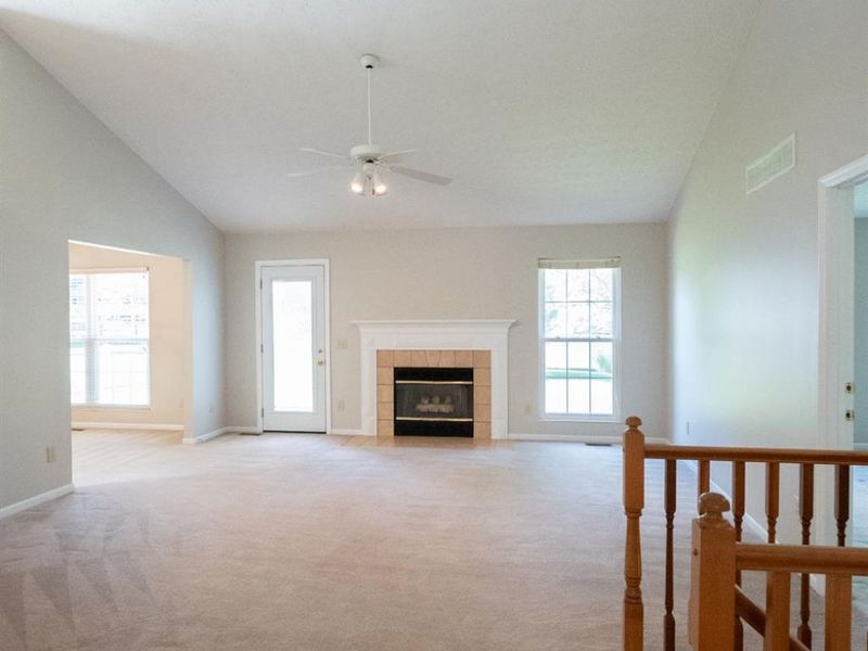 718 Fox Creek Ln, Union Township, OH 45245 Photo 2