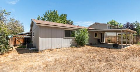 4055 Parque Verde Lane, Reno, NV 89502 Photo