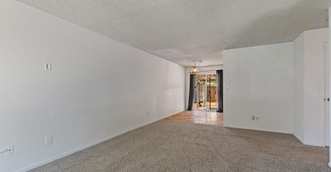 4055 Parque Verde Lane, Reno, NV 89502 Photo