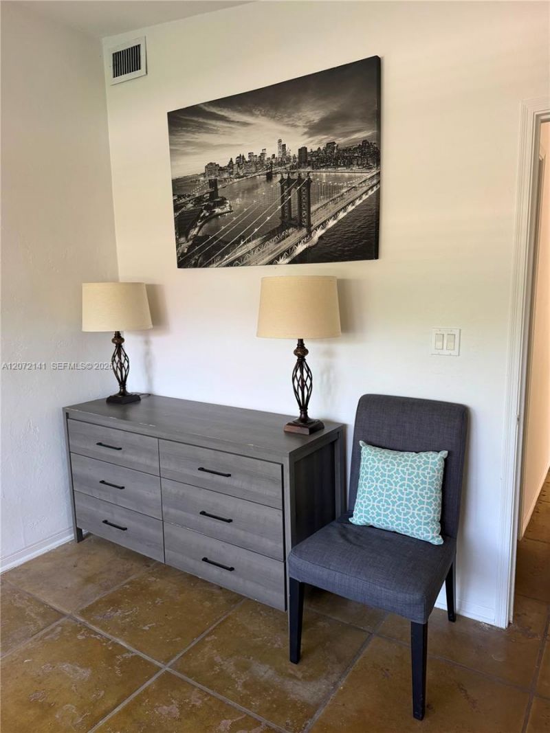 935 Polk St , Hollywood, FL 33019 Photo