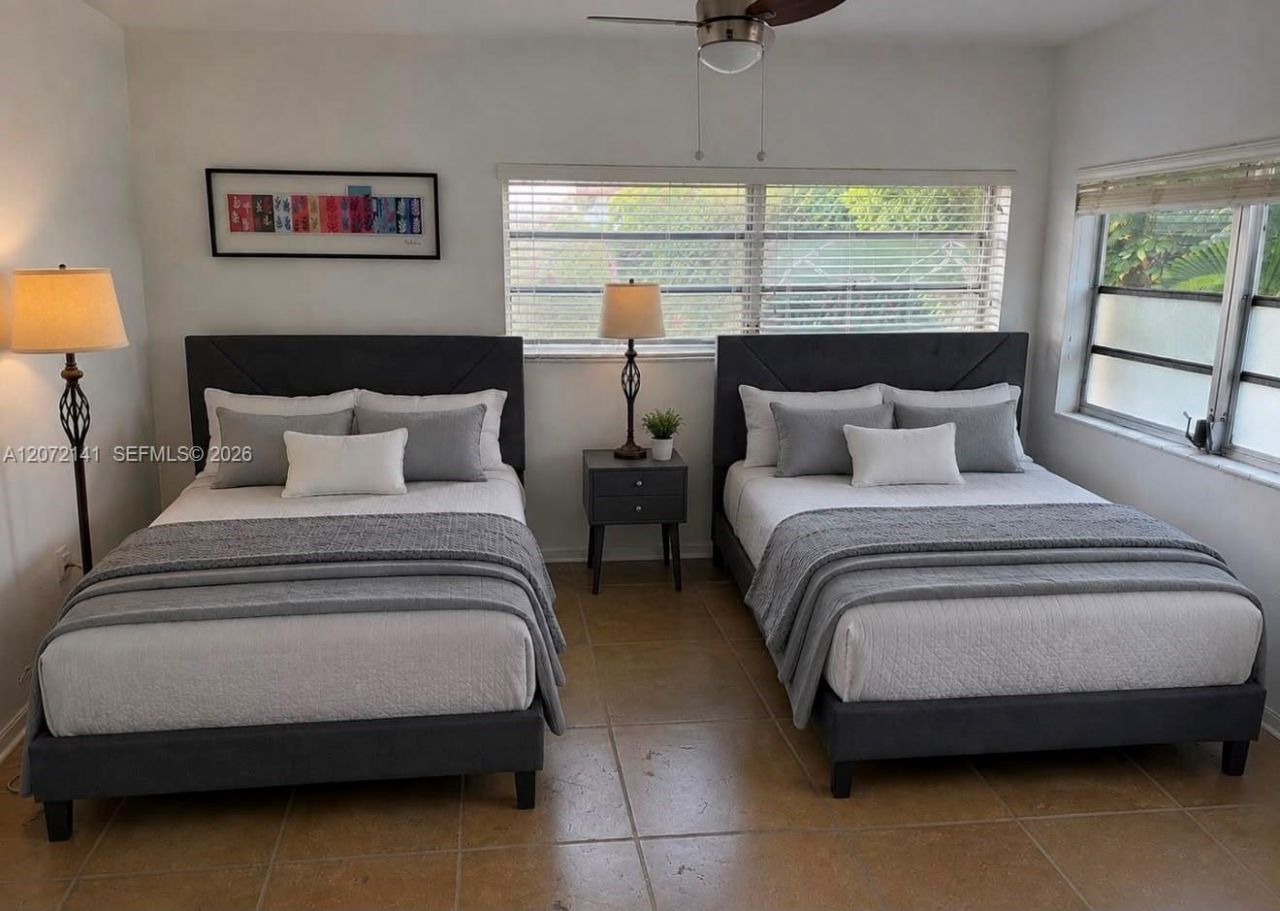 935 Polk St , Hollywood, FL 33019 Photo