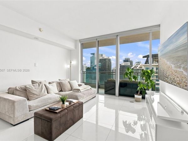 92 SW 3rd St , Unit 4904, Miami, FL 33130