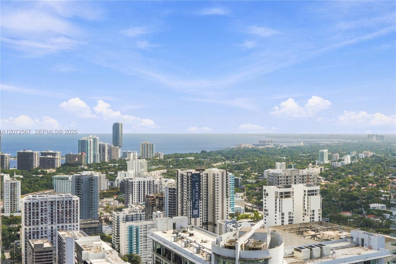 92 SW 3rd St , Unit 4904, Miami, FL 33130 Photo