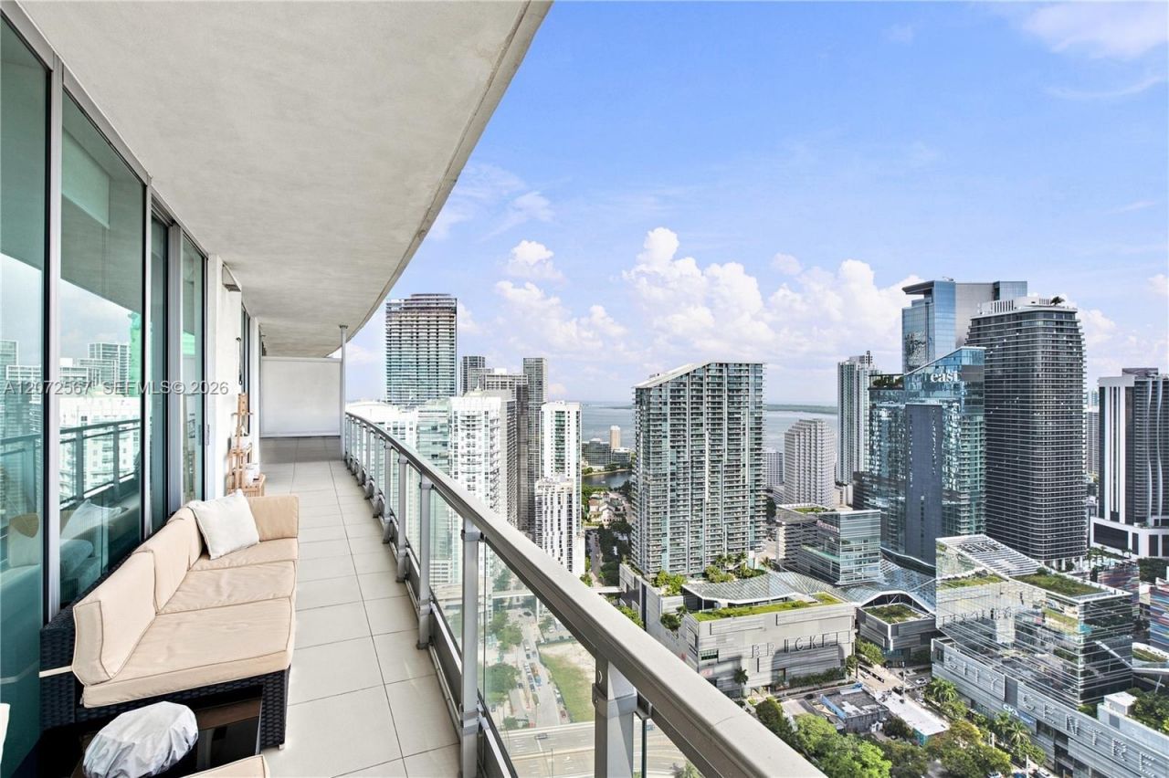 92 SW 3rd St , Unit 4904, Miami, FL 33130 Photo