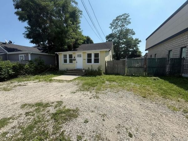 196 Old Sunrise Highway, Massapequa, NY 11758