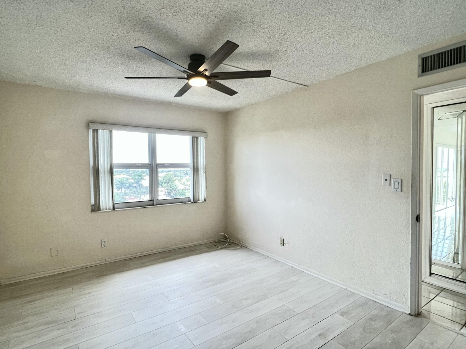 1069 Hillsboro Mile, Unit 606, Hillsboro Beach, FL 33062 Photo