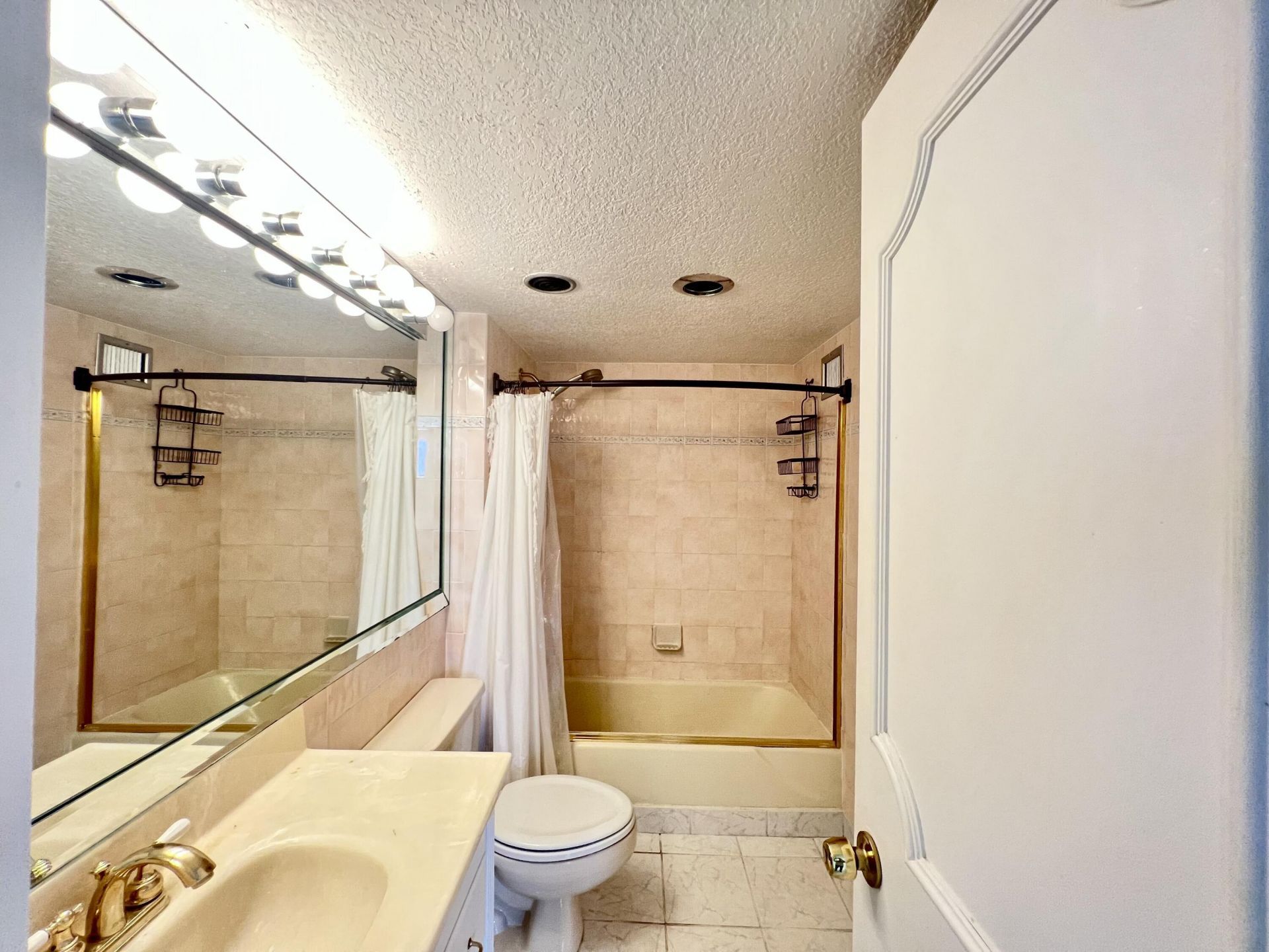 1069 Hillsboro Mile, Unit 606, Hillsboro Beach, FL 33062 Photo