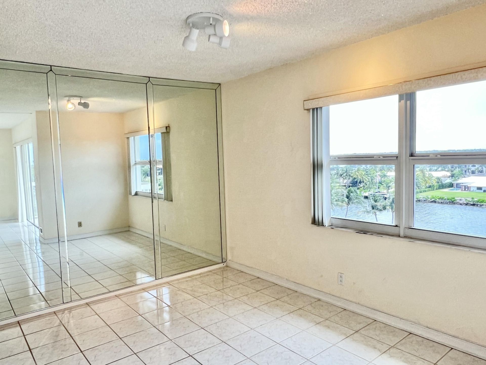 1069 Hillsboro Mile, Unit 606, Hillsboro Beach, FL 33062 Photo