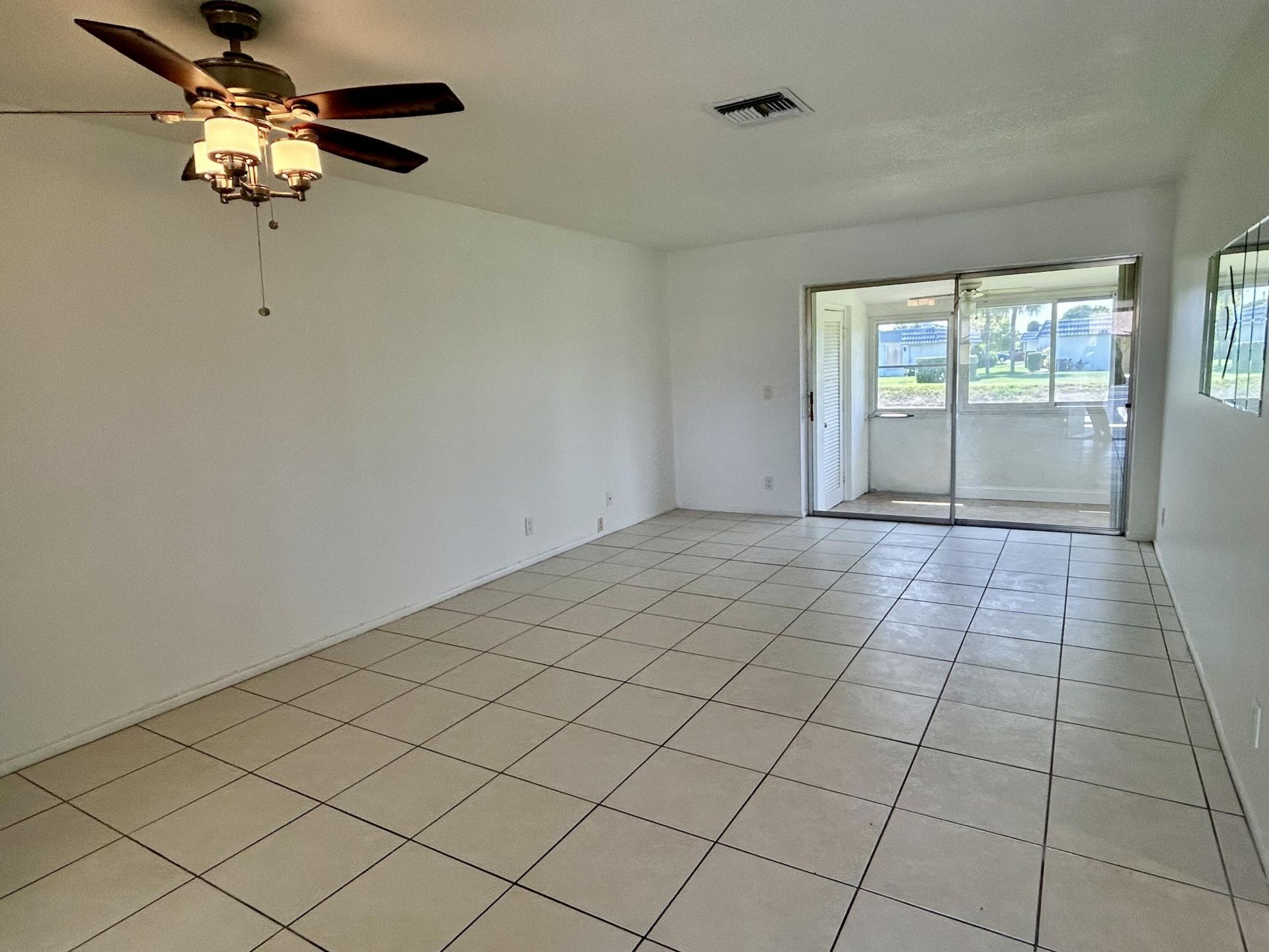 2895 Crosley Drive W, Unit C, West Palm Beach, FL 33415 Photo