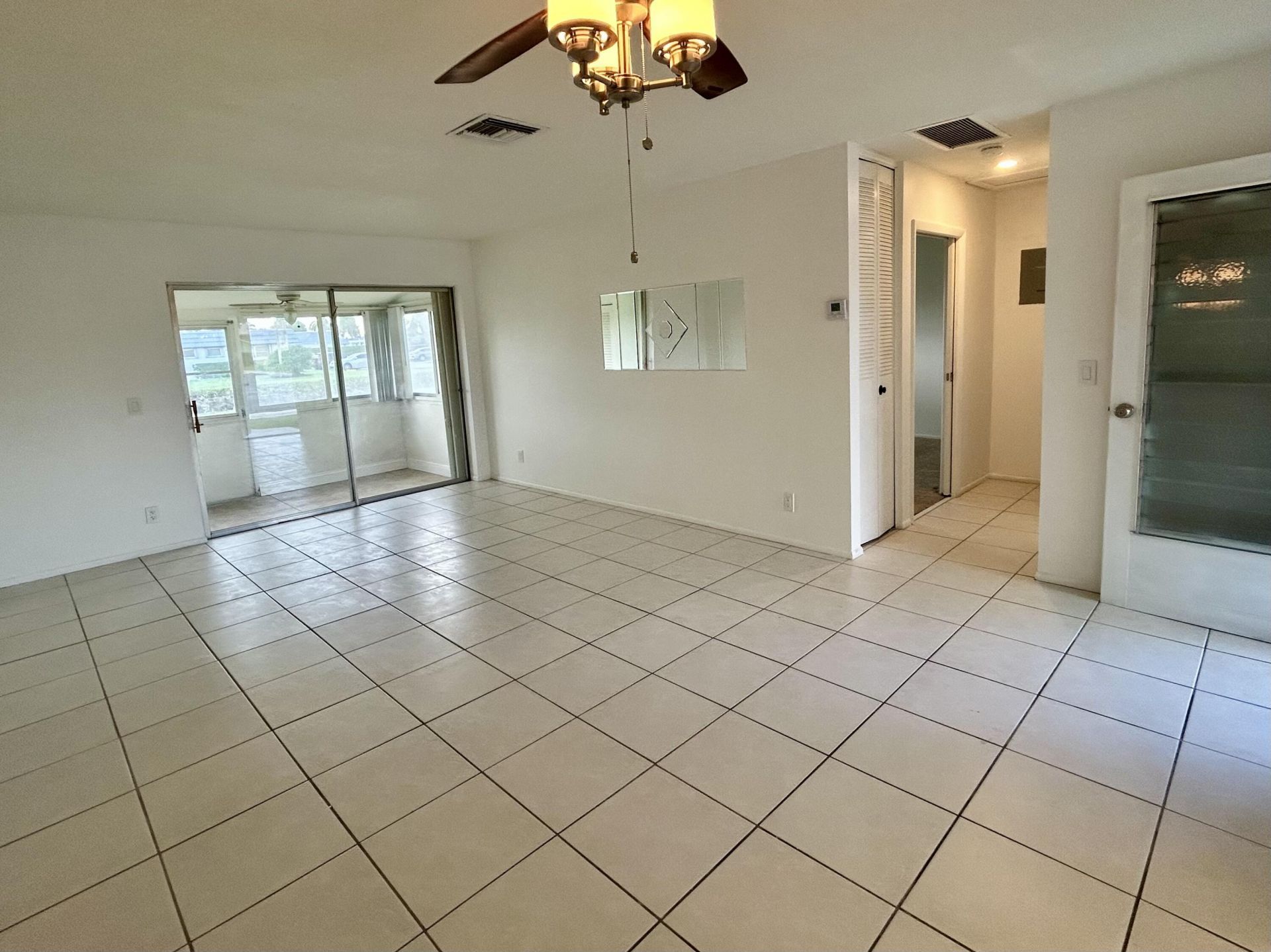 2895 Crosley Drive W, Unit C, West Palm Beach, FL 33415 Photo