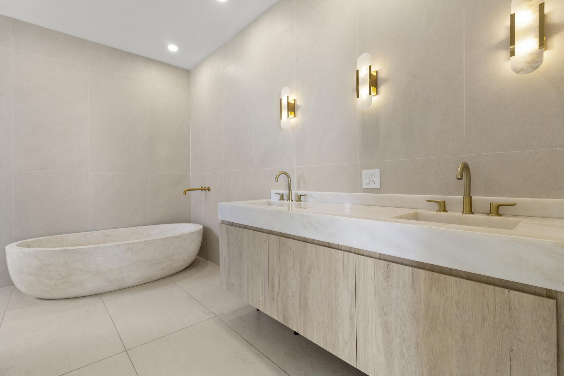 1865 S Ocean Drive, Unit 21c, Hallandale Beach, FL 33009 Photo