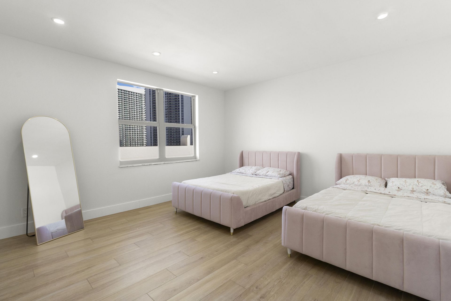 1865 S Ocean Drive, Unit 21c, Hallandale Beach, FL 33009 Photo