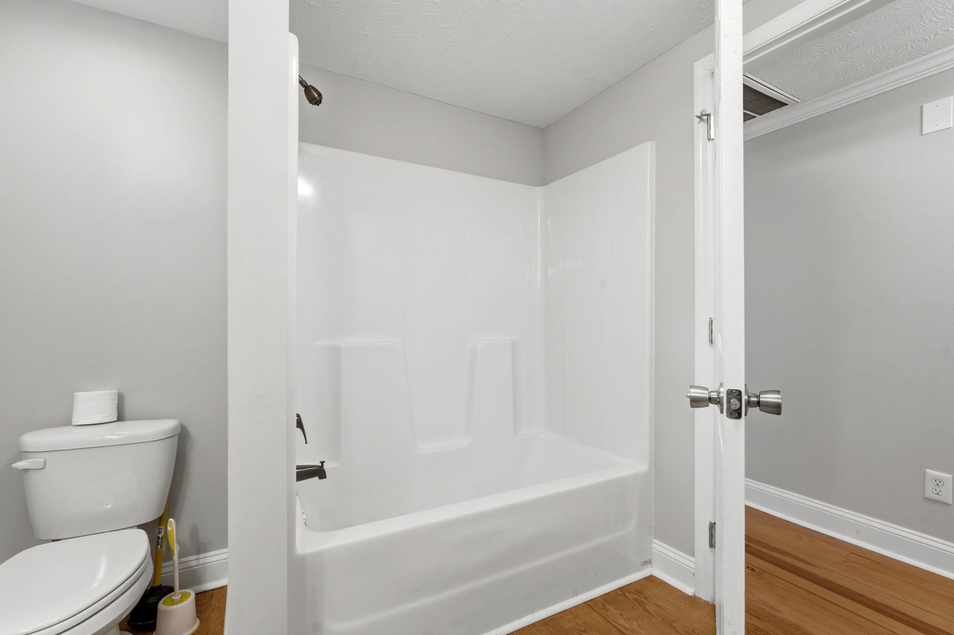 800 Elm St. Photo 21