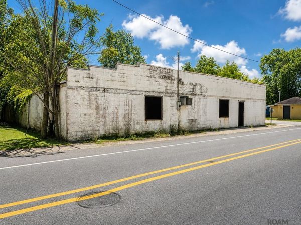 1217 St Patrick St, Donaldsonville, LA 70346