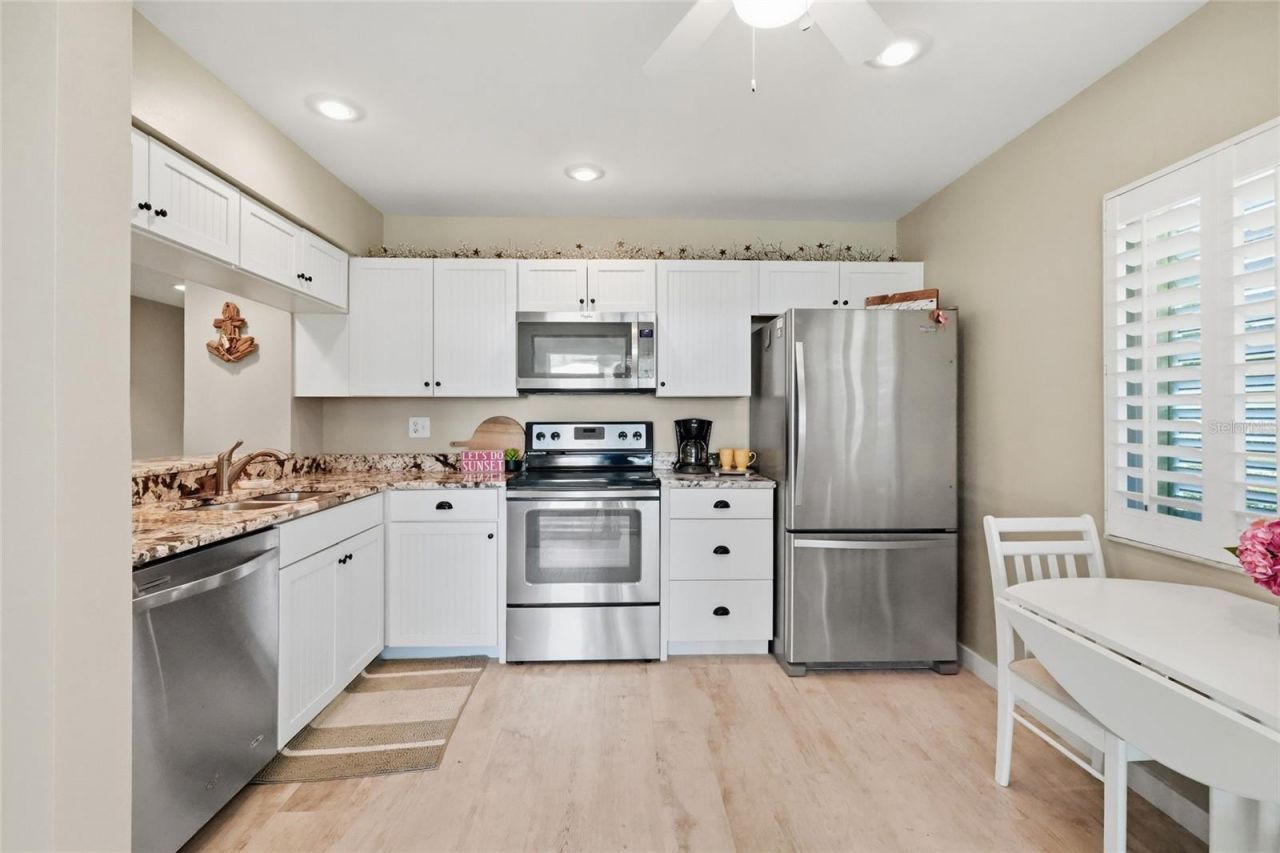 314 Wexford Terrace, Unit 166, Venice, FL 34293 Photo
