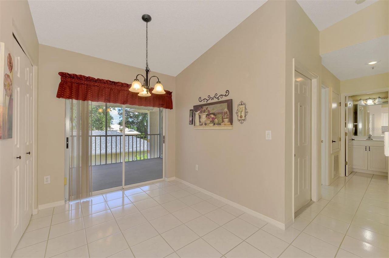 6904 Drewrys Bluff, Unit 807, Bradenton, FL 34203 Photo