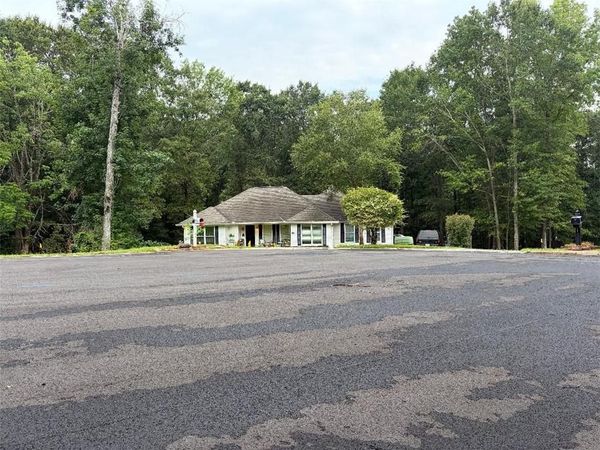 104 Lichelle Court , Macon, GA 31210