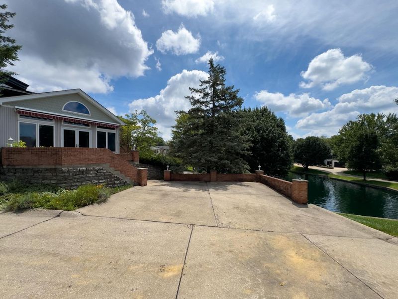 1730 Wedgewood Circle Drive, Unit 1, Fort Thomas, KY 41075 Photo 2