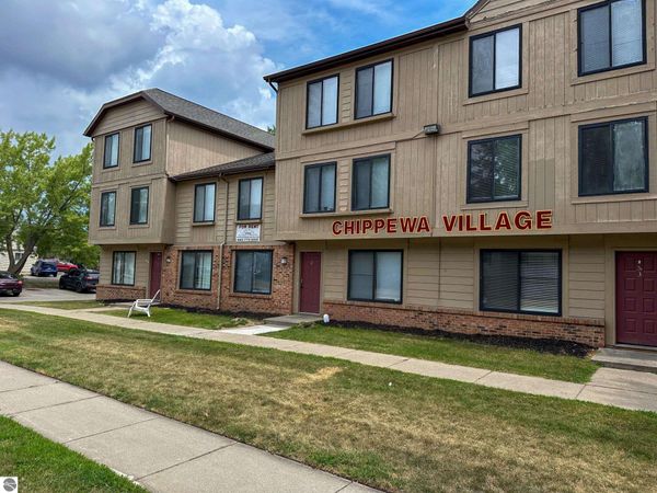 2 Crawford Road S, Mt Pleasant, MI 48858