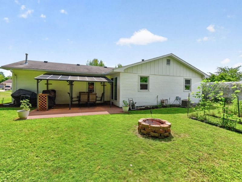 803 Ridgeview Drive, Bellefontaine, OH 43311 Photo 12