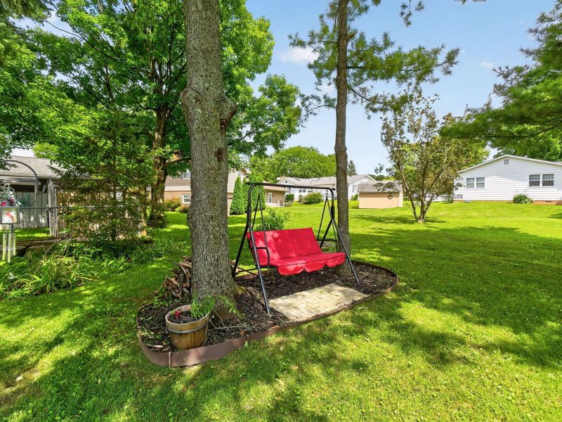 803 Ridgeview Drive, Bellefontaine, OH 43311 Photo 13